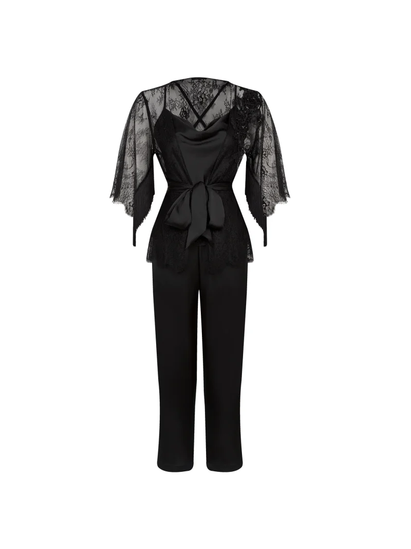 Pure and Elegance- Three-Piece Pyjama Set